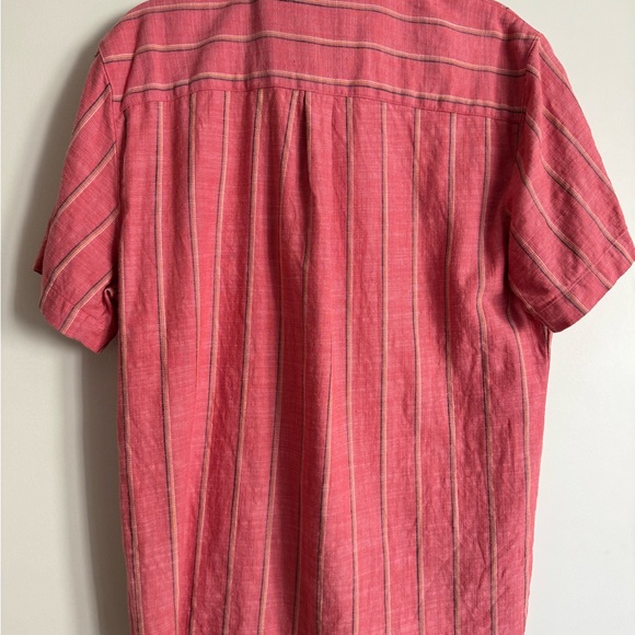 Marine Layer Button Down. Tag states it’s a M/L. - Picture 2 of 2